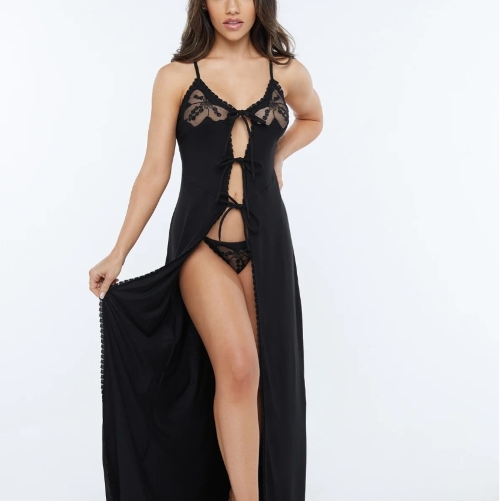 Black Peekaboo Behind The Lace Maxi Slip